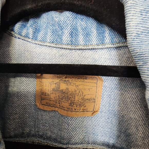 Vintage Plain Pockets Light Wash Denim Jacket With Button Front & Pockets Unisex - Picture 3 of 3